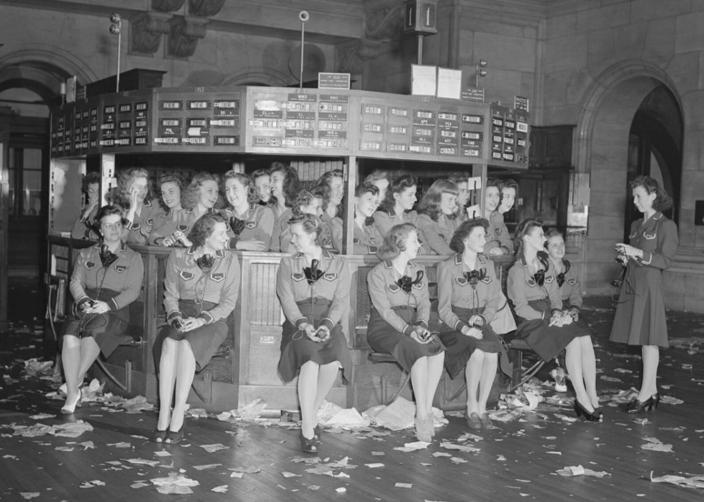1943